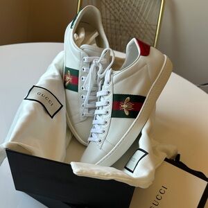 Gucci White Leather Sneakers with Green and Red Stripe